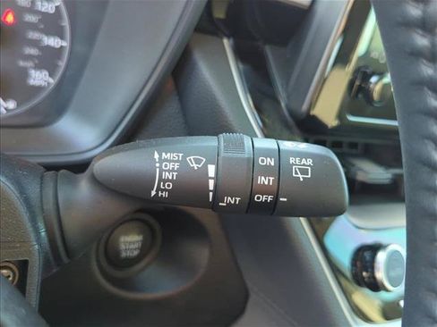 Used 2025 Toyota Corolla Cross LE FWD image 15