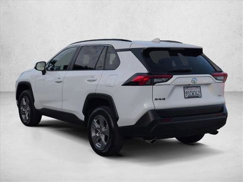 Used 2025 Toyota RAV4 XLE FWD image 8