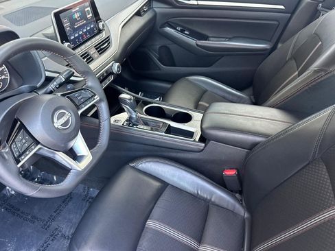 Used 2024 Nissan Altima 2.5 SR FWD image 5