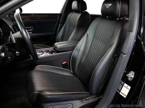 Used 2018 Bentley Flying Spur V8 image 12