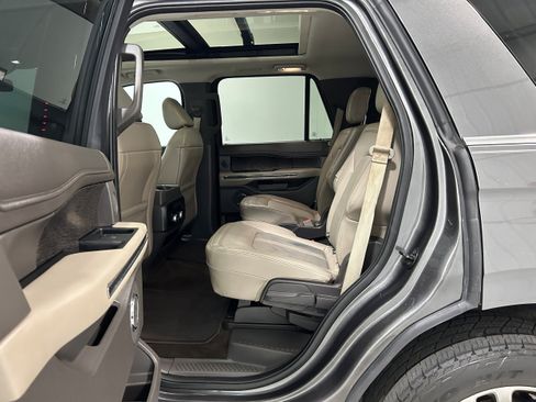 Used 2021 Ford Expedition Limited AWD/4WD image 28