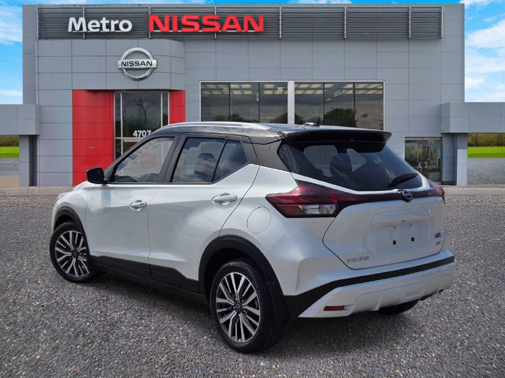 Certified 2024 Nissan Kicks SV FWD image 4