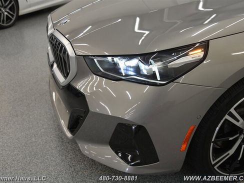 Used 2024 BMW 530i w/ M Sport Package RWD image 50