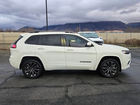 Used 2019 Jeep Cherokee High Altitude image 2