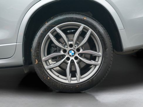 Used 2018 BMW X4 M40i image 30