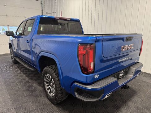 Used 2022 GMC Sierra 1500 AT4 w/ AT4 Preferred Package AWD/4WD image 4