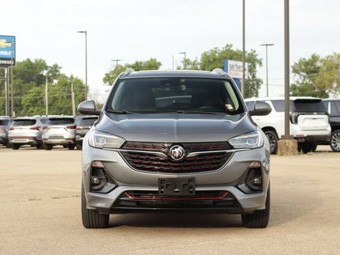 Used 2020 Buick Encore GX Essence w/ Experience Buick Package FWD image 2