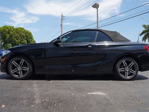 Used 2017 BMW 230i xDrive Convertible AWD/4WD image 4