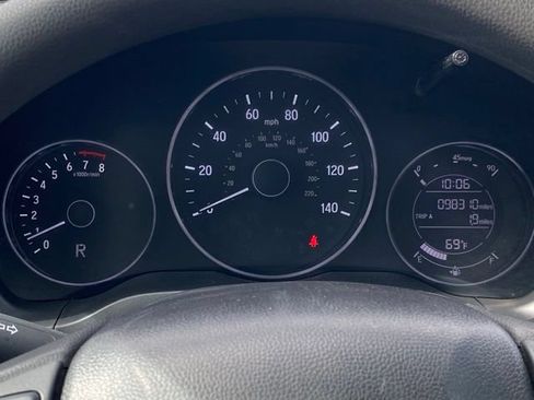 Used 2016 Honda HR-V EX image 26