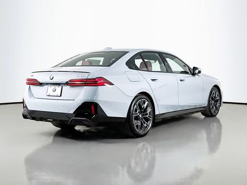 Used 2025 BMW 530i xDrive 530i xDrive w/ M Sport Package image 7