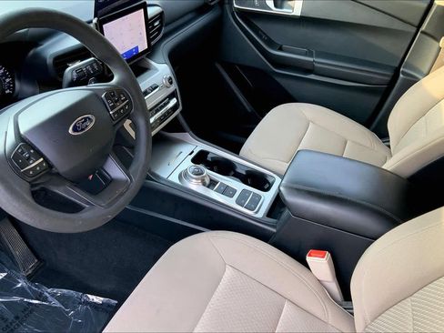 Certified 2020 Ford Explorer 2WD image 15