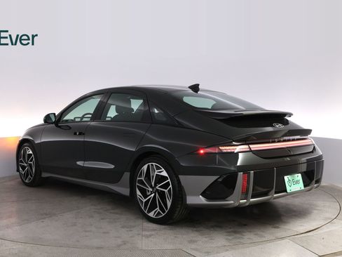 Used 2023 Hyundai Ioniq 6 Limited image 17