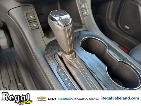 Used 2018 GMC Acadia SLT image 26