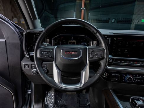 Used 2024 GMC Sierra 1500 SLT w/ SLT Premium Plus Package AWD/4WD image 19