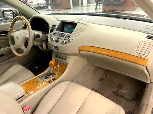 Used 2004 INFINITI Q45 Luxury image 10