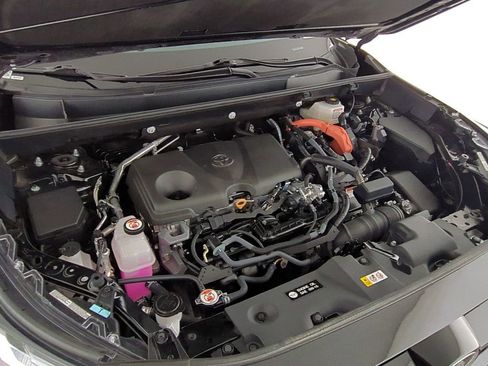 Used 2025 Toyota RAV4 LE image 34