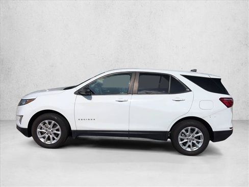 Used 2021 Chevrolet Equinox LS w/ LS Convenience Package FWD image 9