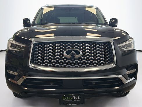 Used 2021 INFINITI QX80 Luxe AWD/4WD image 2