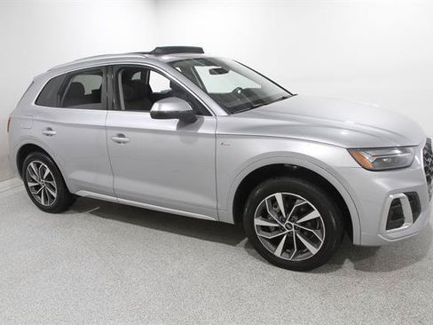 Used 2023 Audi Q5 2.0T Premium Plus w/ Premium Plus Package AWD/4WD image 1