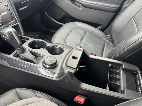 Used 2018 Ford Explorer Limited image 22