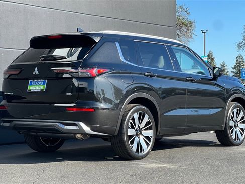 New 2026 Mitsubishi Outlander SEL image 5