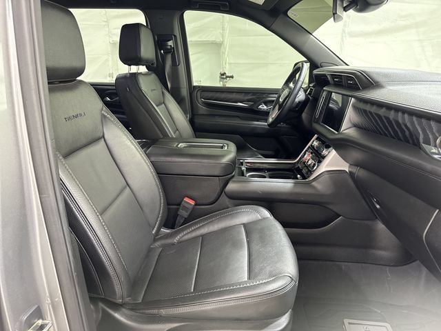 Used 2023 GMC Yukon XL Denali AWD/4WD image 28