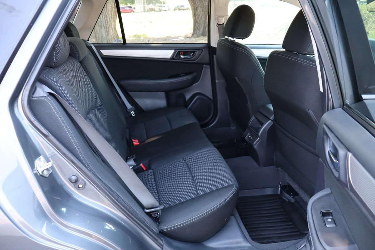 Used 2018 Subaru Outback 2.5i Premium AWD/4WD image 20