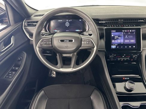 Used 2023 Jeep Grand Cherokee L Laredo RWD image 22