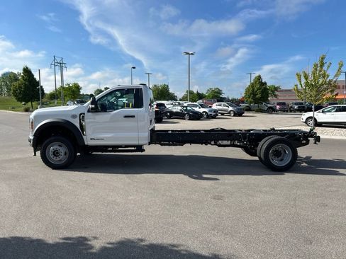 New 2026 Ford F550 4x4 Regular Cab Super Duty image 9