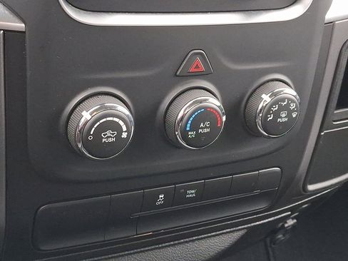 Used 2024 RAM 1500 Classic SLT image 22