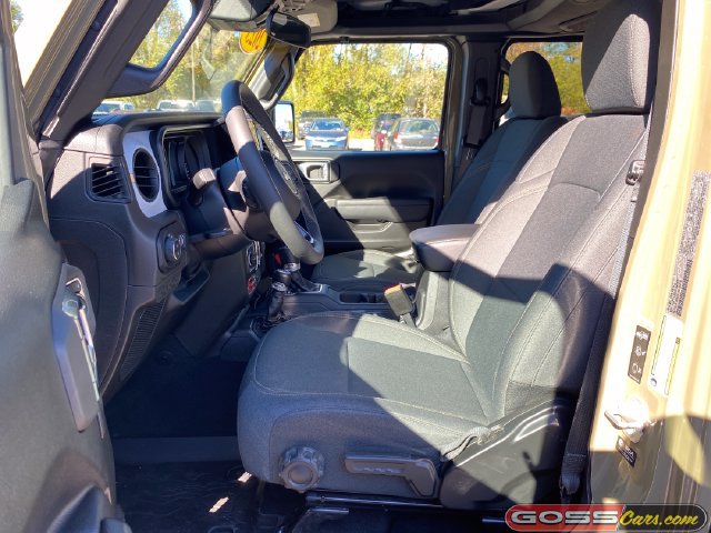 Certified 2025 Jeep Gladiator Sport AWD/4WD image 23