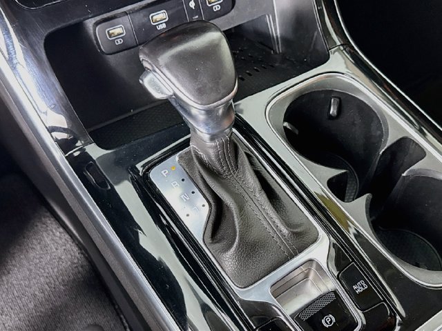 Used 2022 Kia Carnival SX FWD image 18