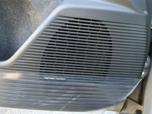 New 2026 Subaru Outback Limited image 18