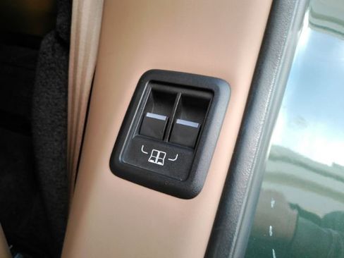 Used 2023 Land Rover Range Rover Long Wheelbase SE image 19