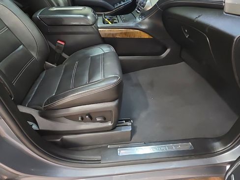 Used 2019 GMC Yukon XL Denali w/ Denali Ultimate Package image 11