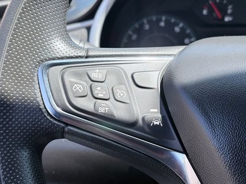 Used 2023 Chevrolet Malibu LT FWD image 12