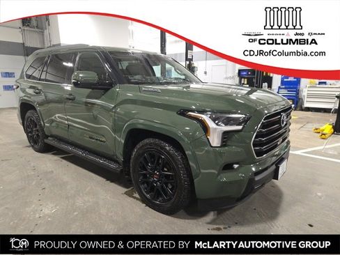 Used 2023 Toyota Sequoia SR5 image 1
