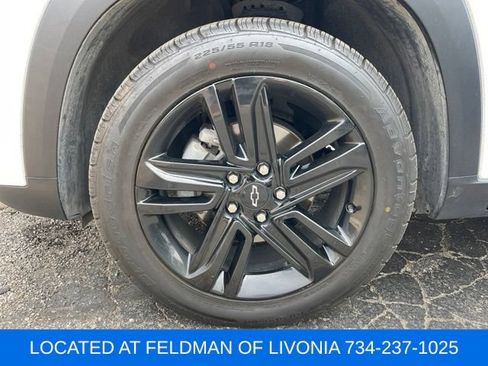 Certified 2024 Chevrolet Trax ACTIV w/ Sunroof Package FWD image 5
