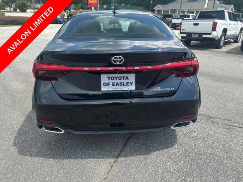 Certified 2019 Toyota Avalon Limited w/ Advanced Safety Package FWD image 6