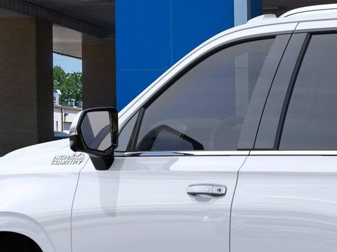 New 2026 Chevrolet Tahoe High Country AWD/4WD image 12