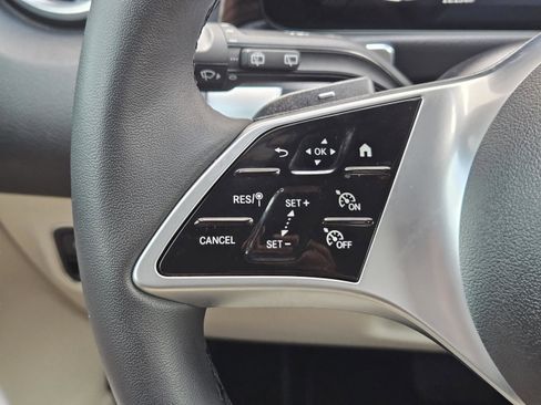 Used 2026 Mercedes-Benz GLB 250 image 19