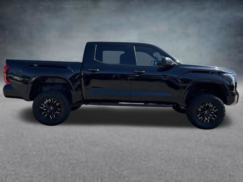 Used 2025 Toyota Tundra SR w/ SR Tow Package AWD/4WD image 6