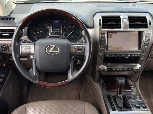 Used 2019 Lexus GX 460 Luxury AWD/4WD image 10