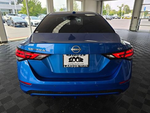 Used 2024 Nissan Sentra SV FWD image 4