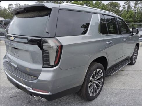 Used 2025 Chevrolet Tahoe High Country w/ Sun And Tow Package AWD/4WD image 4
