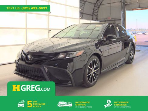 Used 2023 Toyota Camry SE FWD image 1