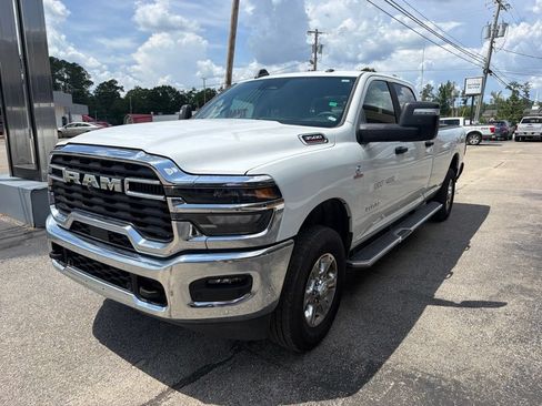 Used 2026 RAM 3500 Big Horn AWD/4WD image 1