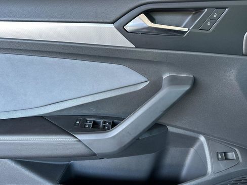 New 2025 Volkswagen Jetta SE image 10