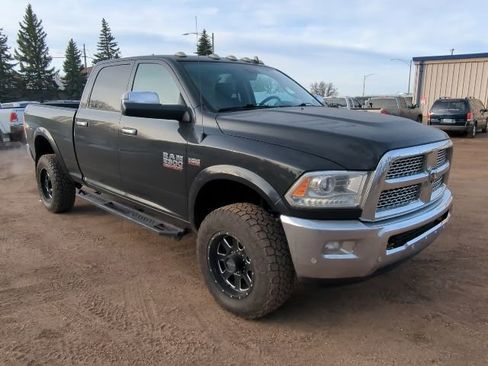 Used 2018 RAM 2500 Laramie w/ Snow Chief Group image 2