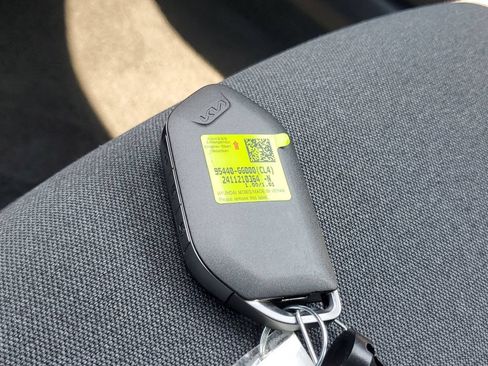 Used 2025 Kia K4 FWD image 28